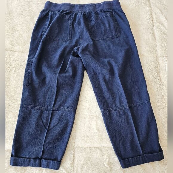 Ladies Navy Blue Capri Cargo Pants Sz Small - Picture 5 of 7